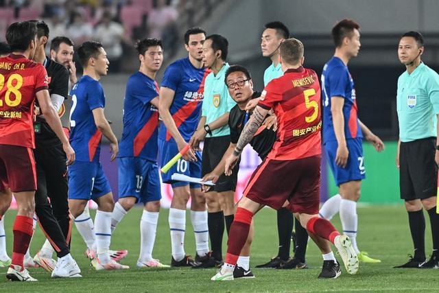 廖三宁20分北控险胜首钢 邹阳22+17福建负深圳